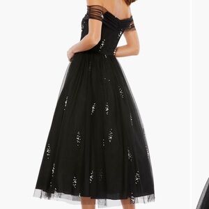 Mac Duggal Black Off-Shoulder Embellished Tulle Midi Dress
